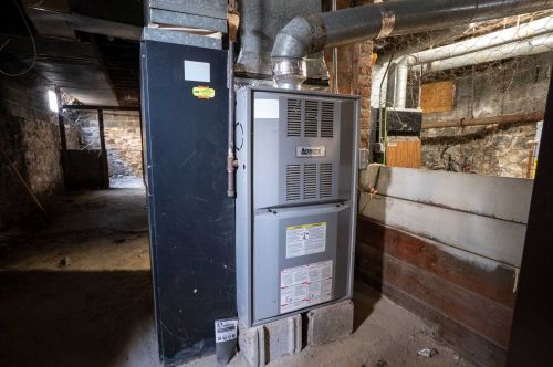 33 Manitou Ave, Poughkeepsie NY  12603-2731 exterior