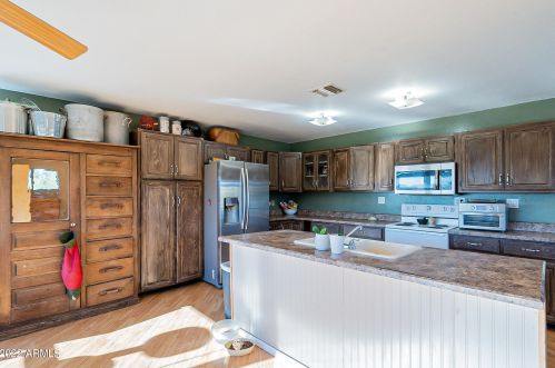 39029 11 Ave, Phoenix AZ 85021-5626 exterior