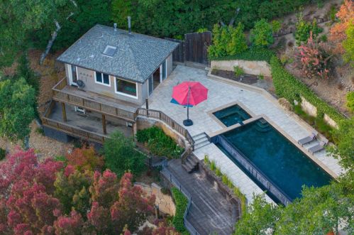 620 Handley Trl, Redwood City CA  94062-3944 exterior