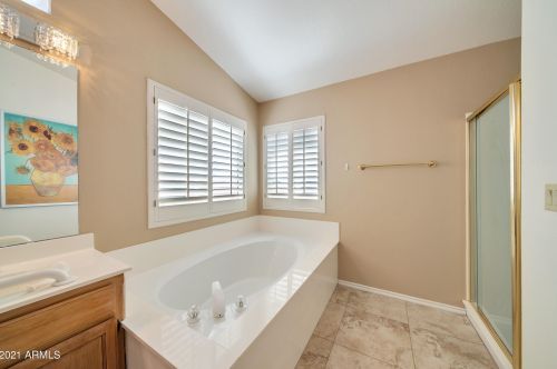 16010 13 Pl, Phoenix AZ 85042-5664 exterior