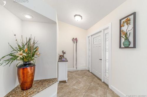 1821 Mackenzie St, Fort Pierce, FL 34953-1330
