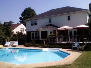 2137 Admiral Dr, Virginia Beach VA  23451-1761 exterior