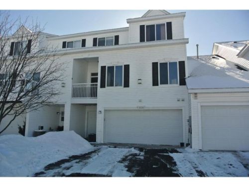 3628 Abercrombie Ln, Stillwater, MN 55082-4148