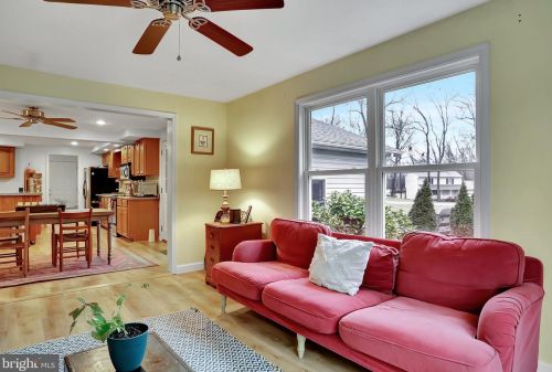 164 Ashley Dr, Shepherdstown WV  25443-4617 exterior