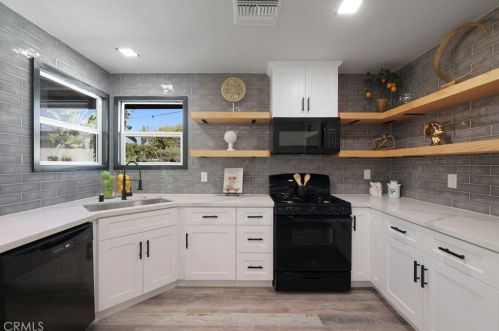 12912 Gramercy Pl, Gardena CA  90249-1808 exterior