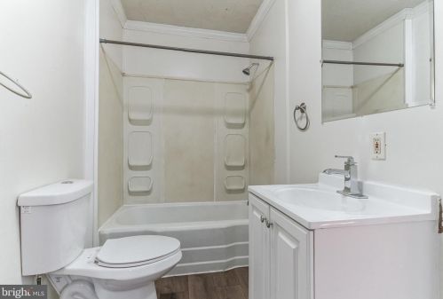 212 Broadway, Gloucester NJ  08030-1103 exterior