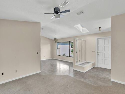 634 Streamlet Ave, Fort Pierce FL 34983-4658 exterior