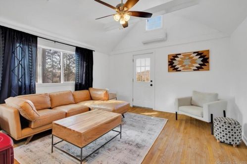 59 Lakeview Terrace Ext, Sandy Hook CT  06482-1467 exterior