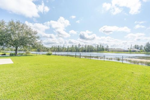 18112 Horizon Vw Blvd, Lehigh Acres FL 33972-4813 exterior