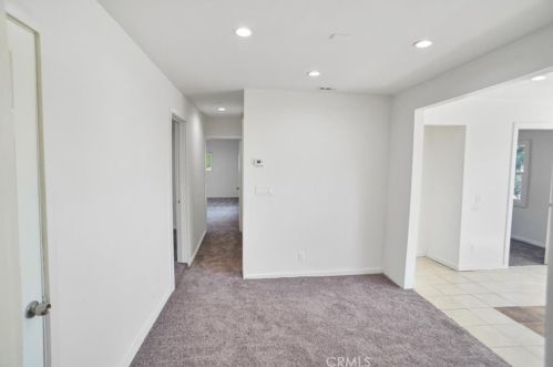 30009 Hunstock St, Santa Clarita CA  91384-2456 exterior