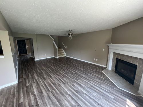 1733 Greatwood Dr, Florence KY  41042-8121 exterior