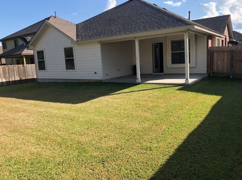 109 San Miniato St, Georgetown TX  78628-7030 exterior