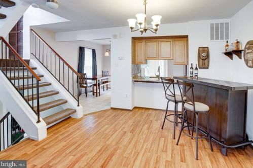 3522 Caledonia Cir, Woodbridge VA  22192-1063 exterior