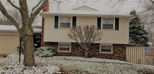 6462 Youngdale Ave, Canton, OH 44718-1036