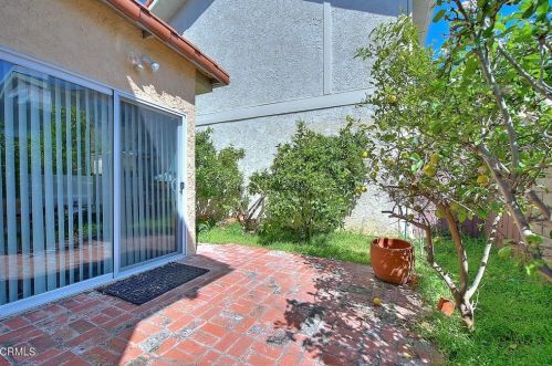 2225 Nelson Ave, Redondo Beach CA  90278-2409 exterior