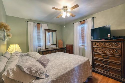 144 Addis Ave, Beaver Falls PA  15010-1016 exterior