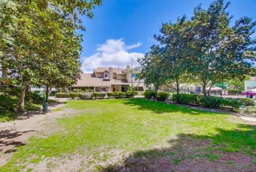 3275 Old Bridgeport Way, San Diego CA  92111-7733 exterior