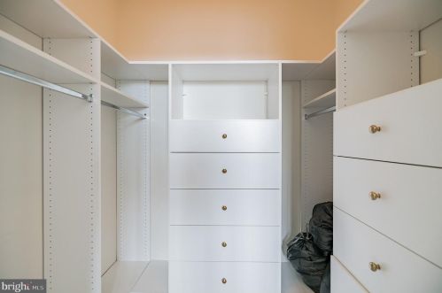 2117 Windrow Dr, Princeton NJ  08540-5023 exterior