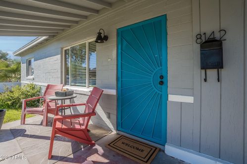 8142 11th Pl, Phoenix AZ  85020-3716 exterior