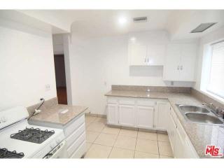 1452 Carmelina Ave, Los Angeles CA  90025-2505 exterior