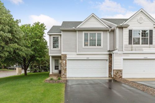 15641 Flight Ln, Saint Paul, MN 55124-6015