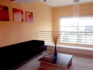 800 Hope St, Los Angeles CA  90017-4612 exterior