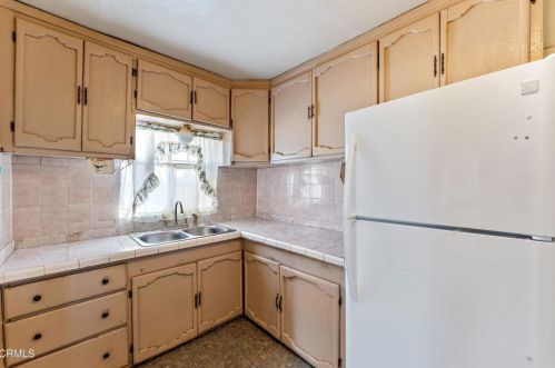 409 10th St, Santa Paula CA  93060-2123 exterior