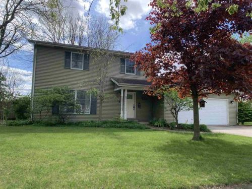 1504 Arrowhead Dr, Rochester, IN 46975-2427