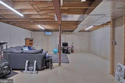 196 Maple Ct, Alburtis PA  18011-9592 exterior