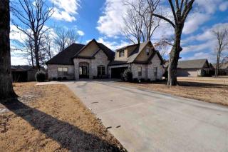 805 Gloucester Dr, Jonesboro, AR 72401-8796