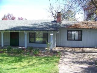 1060 Park St, Ashland, OR 97520-3531