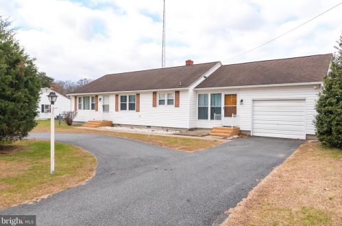 6222 Milford Harrington Hwy, Harrington, DE 19952-2340