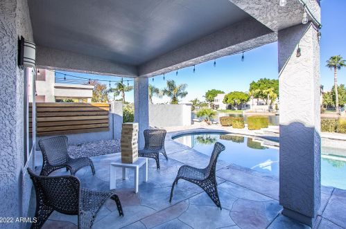 1820 Monarch Bay Dr, Gilbert AZ 85234-2713 exterior