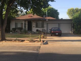 1124 Lansing Way, Fresno, CA 93705-2739