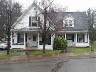 201 Laurel St, Susquehanna, PA 18847-2646