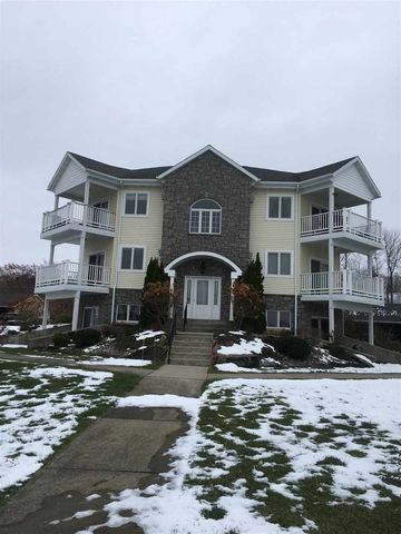 15 Dockside Dr, Morristown, NY 13664-3229