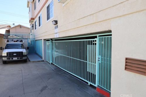 836 Romneya Dr, Anaheim CA 92801-2286 exterior