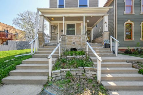 2140 Palmer St, Milwaukee, WI 53212-3220
