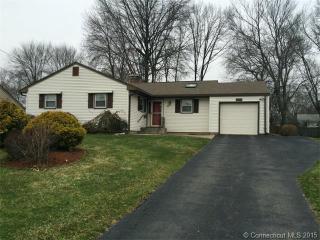 34 Rosewood Dr, Hartford CT  06111-2128 exterior