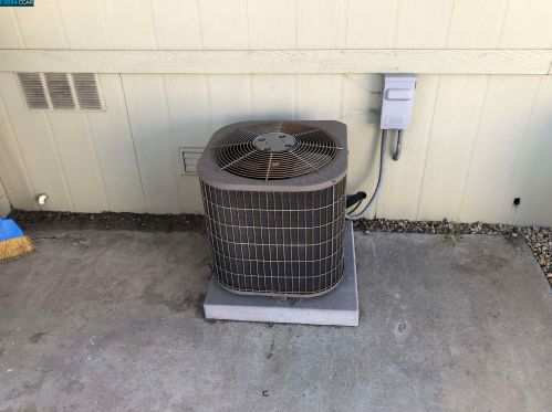 16401 San Pablo Ave, Richmond CA  94806-1331 exterior