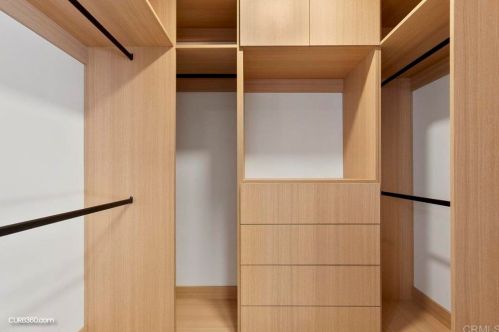 3511 Oliphant St, San Diego CA  92106-1729 exterior