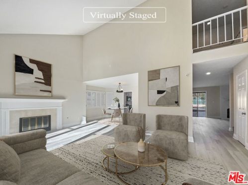 21042 Susan Carole Dr, Santa Clarita, CA 91350-1943