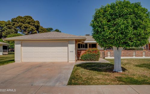 10839 Cheryl Dr, Sun City, AZ 85351-4330