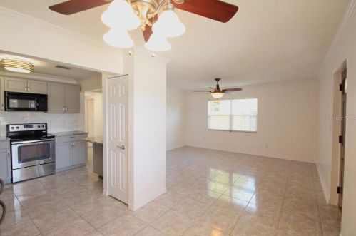 6551 82nd Ave, Pinellas Park FL  33781-1225 exterior