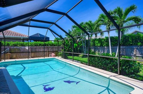 320 Hazelcrest St, Marco Island FL  34145-5230 exterior