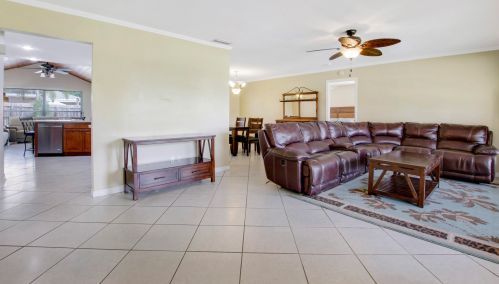 12149 Stratford St, West Palm Beach FL  33414-5663 exterior