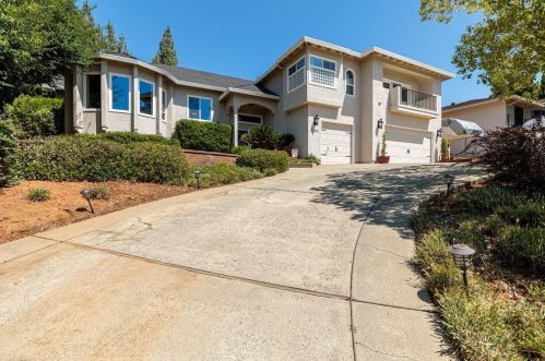 2993 Knollwood Dr, Shingle Springs, CA 95682-9047