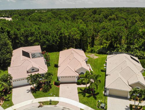 669 Andros Cir, Fort Pierce, FL 34986-3453