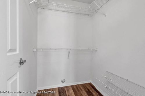 2 Taylor Ct, Lakewood NJ  08701-7317 exterior