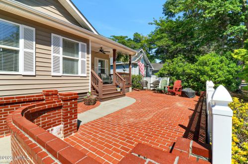 19 Caswell Ave, Beaufort, SC 29902-3309
